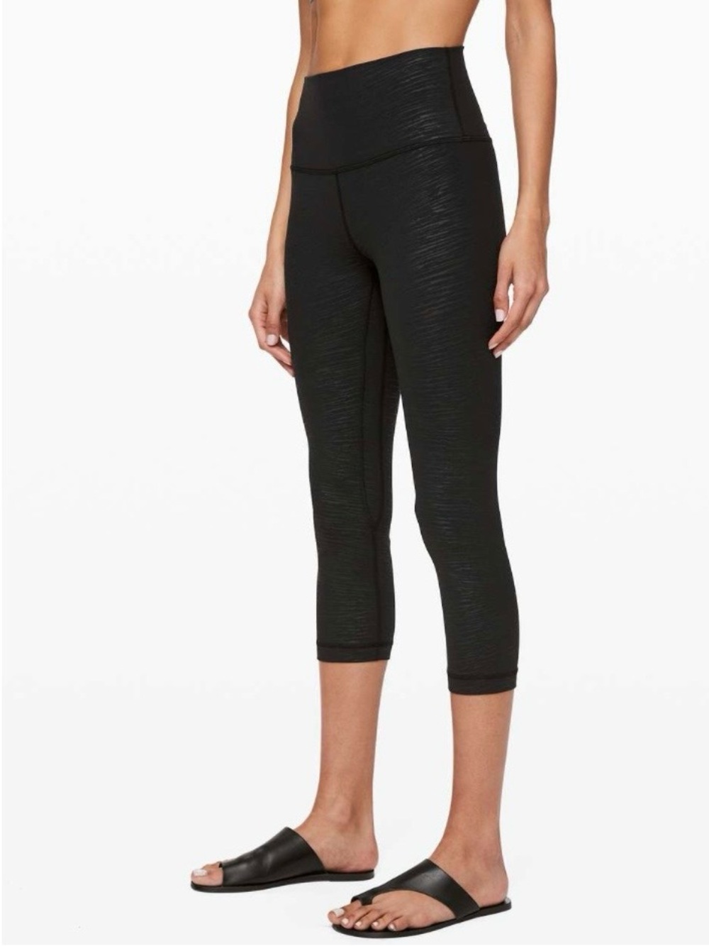 Lululemon Align Crop *21" Stride Emboss Black W6AXXS size 4